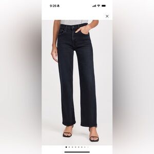 NWT Mother the rambler zip ankle jeans
Night in Venice
Size 29